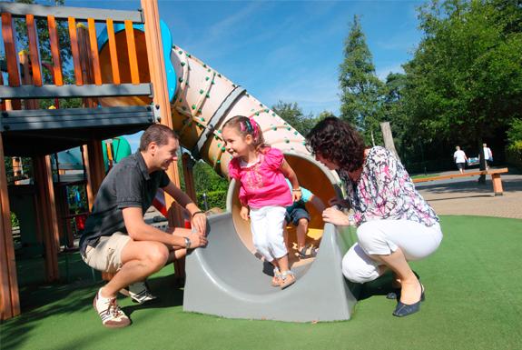 Spelen in de speeltuin | Bospark De Schaapskooi